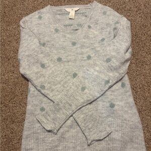 Polka dotted grey sweater